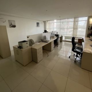 Офис 300 м²